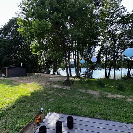 Сasa de vacaciones Przystanek - Kazdy Ma Prywatna Balie! Do Tego Wlasna Prywatna Plaza, Pomost, Lodka, Kajaki, Strefa Ciszy, Darmowy Parking, Grille , Miejsce Na Ognisko *