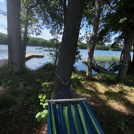Сasa de vacaciones Przystanek - Kazdy Ma Prywatna Balie! Do Tego Wlasna Prywatna Plaza, Pomost, Lodka, Kajaki, Strefa Ciszy, Darmowy Parking, Grille , Miejsce Na Ognisko Krąg