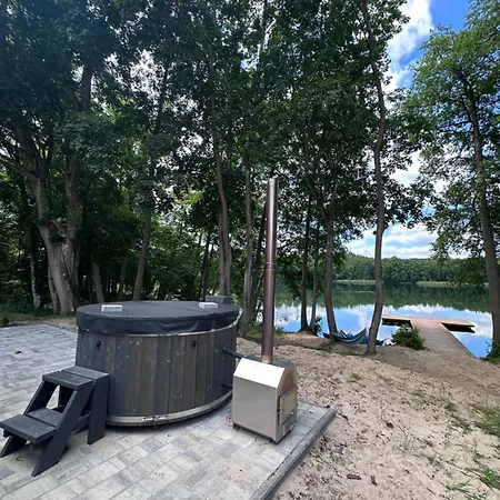 Сasa de vacaciones Przystanek - Kazdy Ma Prywatna Balie! Do Tego Wlasna Prywatna Plaza, Pomost, Lodka, Kajaki, Strefa Ciszy, Darmowy Parking, Grille , Miejsce Na Ognisko *